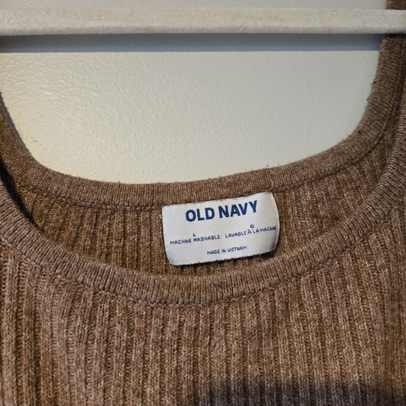 🎄4 For $10🎄 Old Navy Tan Ribbed Sweater - Picture 2 of 2